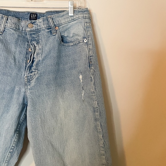 Gap Distressed High Rise Cheeky Straight Jeans with Washwell Light Destroy Wash - Picture 8 of 11